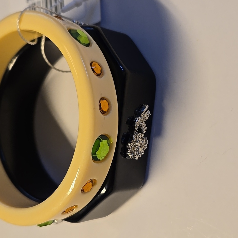 Sassy Jones Bangle Stack - Picture 3 of 3